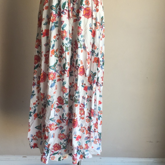 Floral maxi dress NWT - Picture 4 of 5